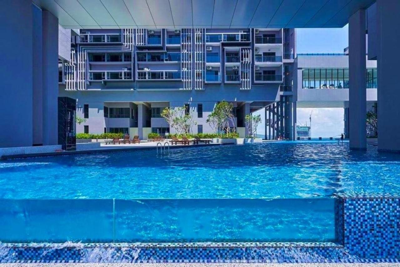 Imperio,Res - Warm -- Comfy -- Charming View Apartment Malacca Bagian luar foto